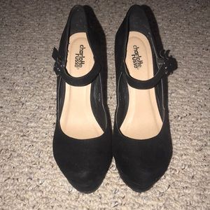 Black wedges